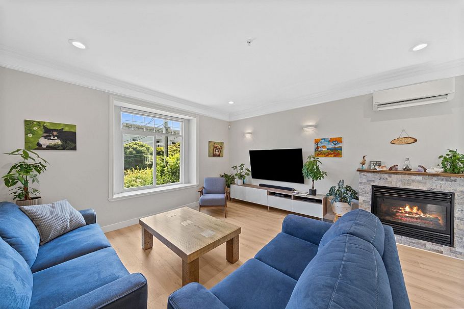 4273 Quebec Street Vancouver, BC - 5