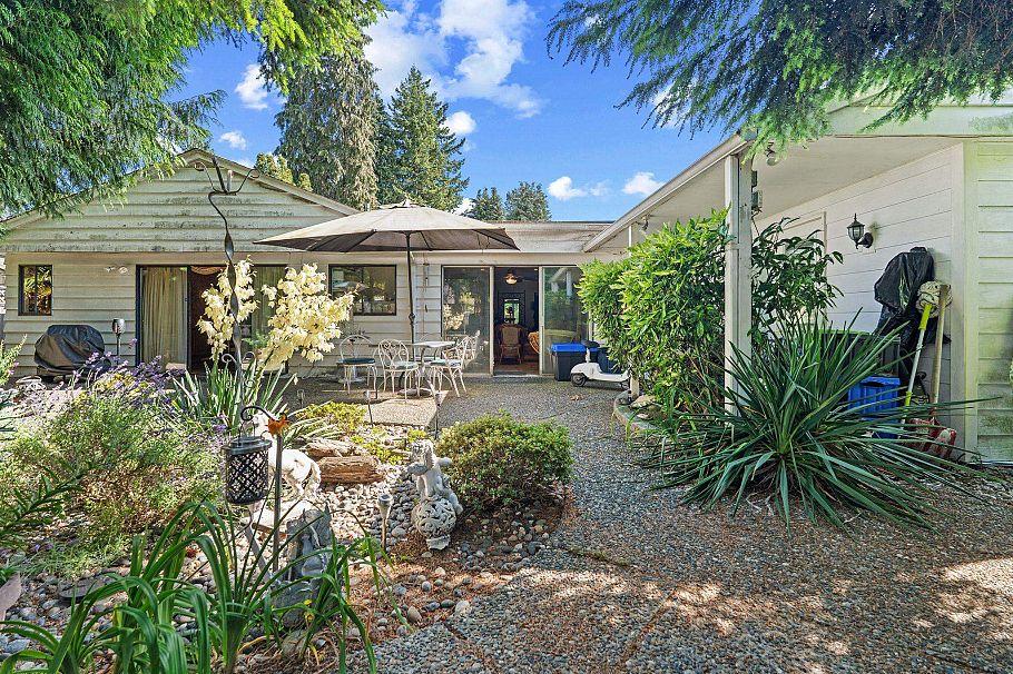 1454 Sowden Street North Vancouver, BC - 31