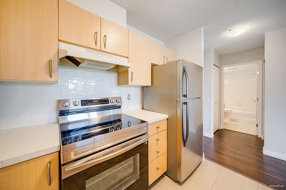 707 3520 Crowley Drive Vancouver, BC - 14