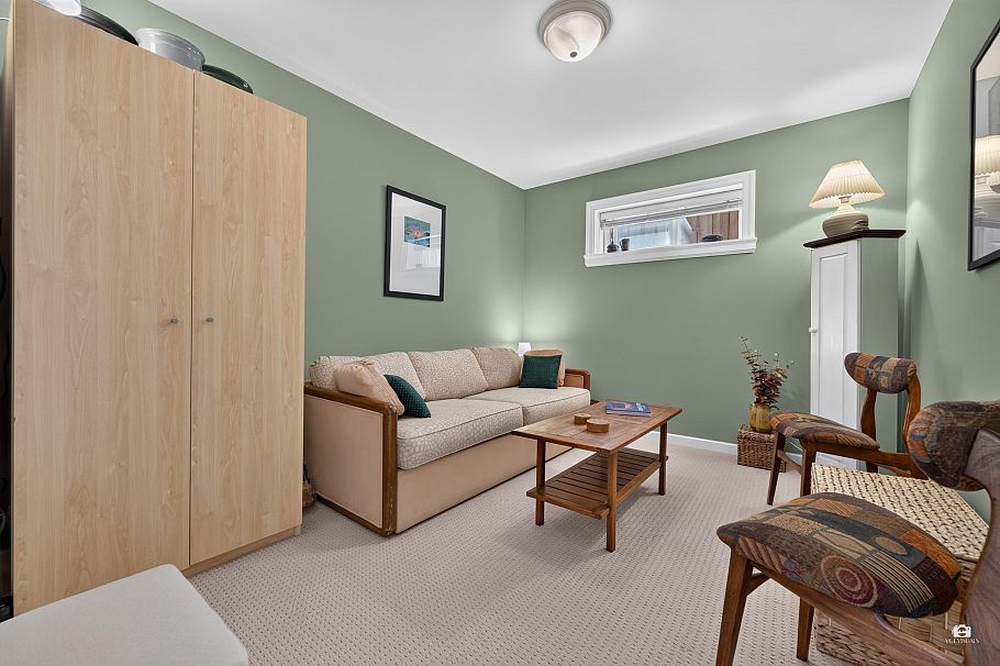 3566 W 23rd Avenue Vancouver, BC - 27