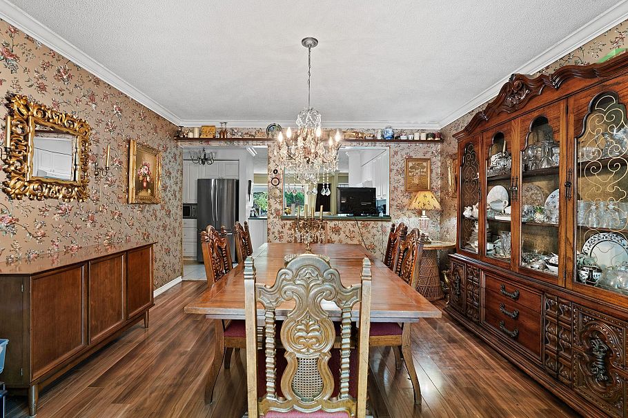 1454 Sowden Street North Vancouver, BC - 16