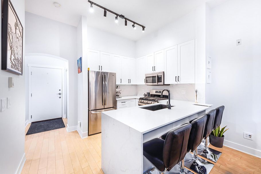 2409 4625 Valley Drive Vancouver, BC - 4