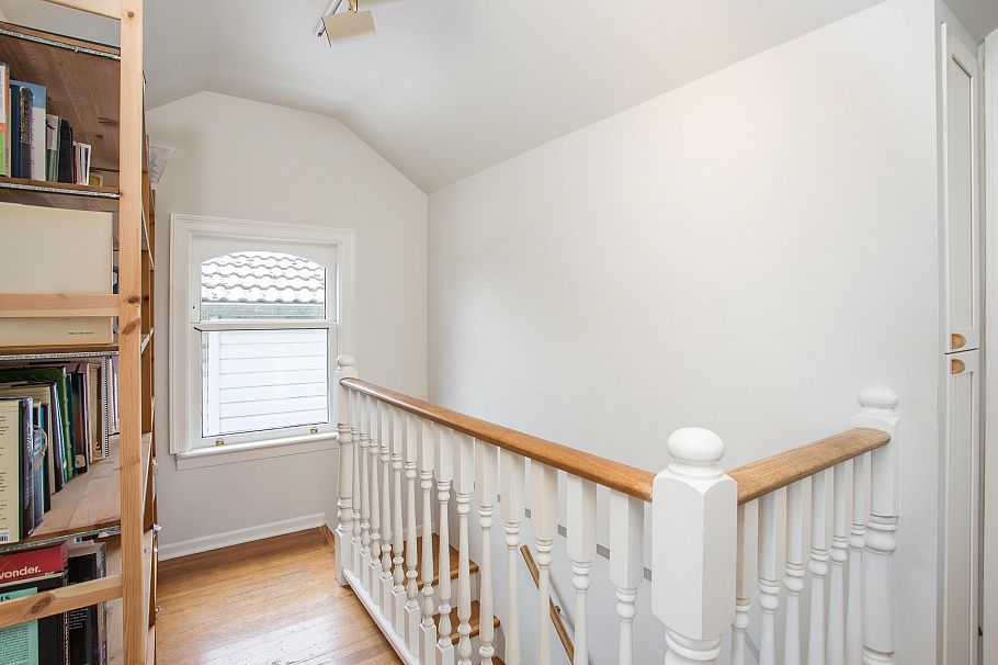87 W 41st Avenue Vancouver, BC - 14