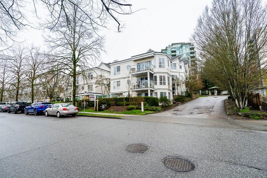 74 2733 E Kent Avenue North Avenue Vancouver, BC - 3