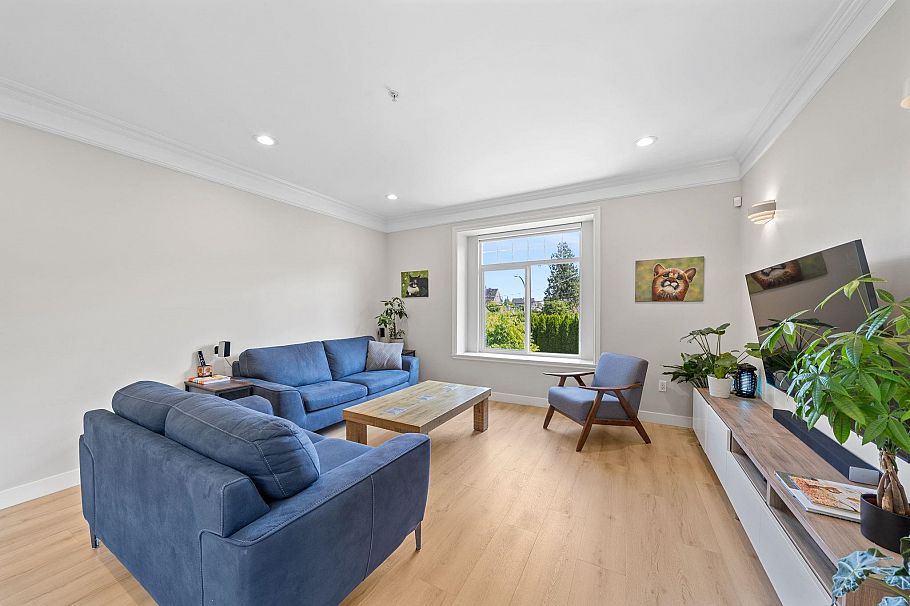 4273 Quebec Street Vancouver, BC - 4