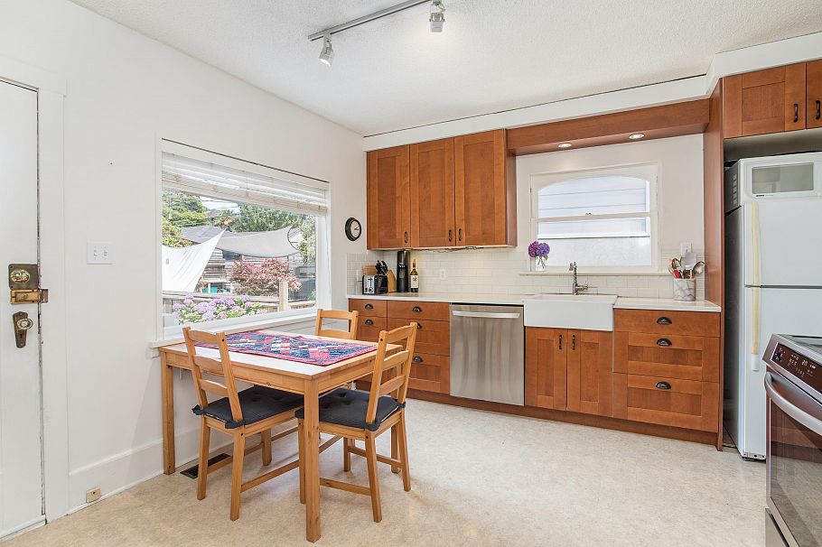 87 W 41st Avenue Vancouver, BC - 10