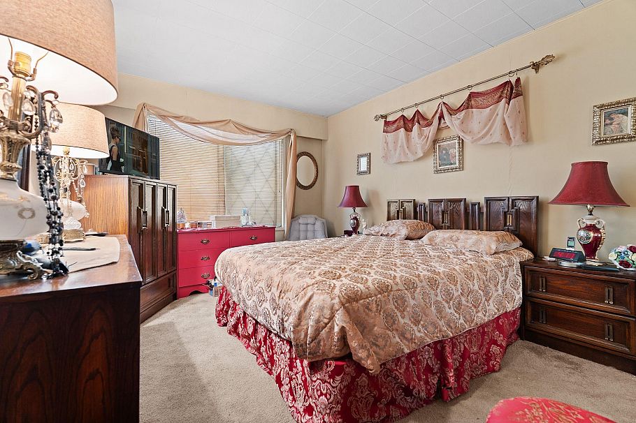 1454 Sowden Street North Vancouver, BC - 26