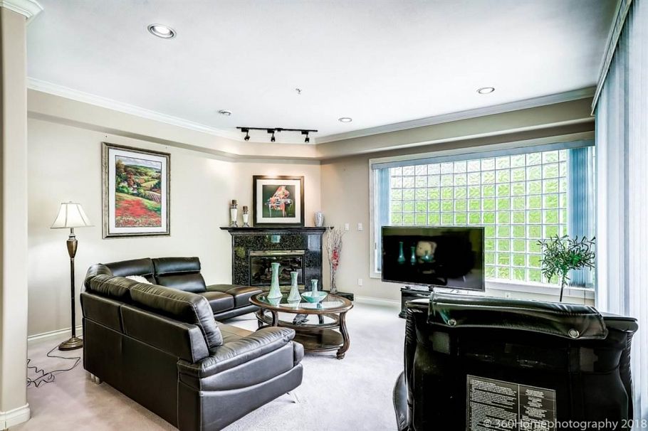 6718 Arbutus Street Vancouver, BC - 16