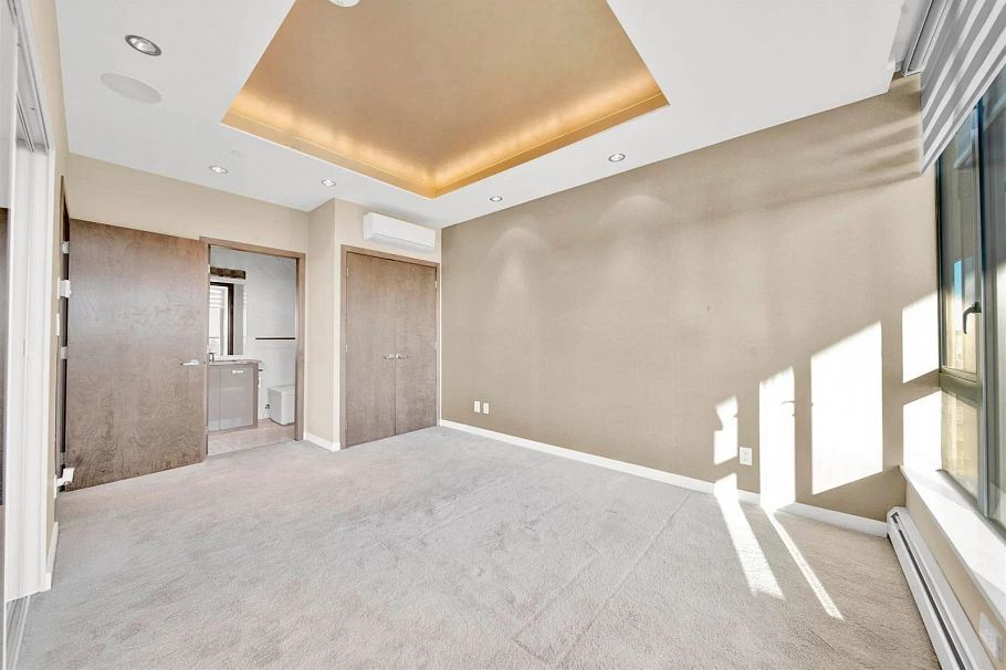 PH2 2689 Kingsway Vancouver, BC - 10