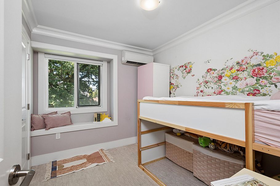 1336 E 23 Avenue Vancouver, BC - 17