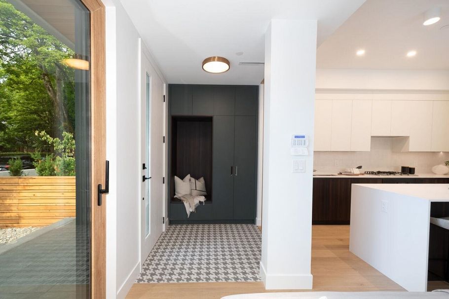 3 3120 W 11th Avenue Vancouver, BC - 4
