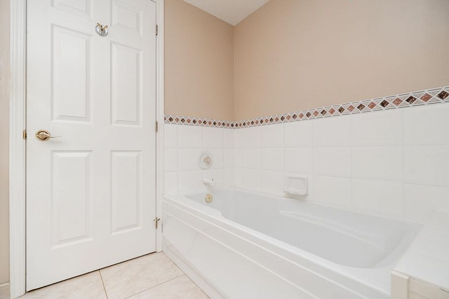 411 3658 Banff Court North Vancouver, BC - 22