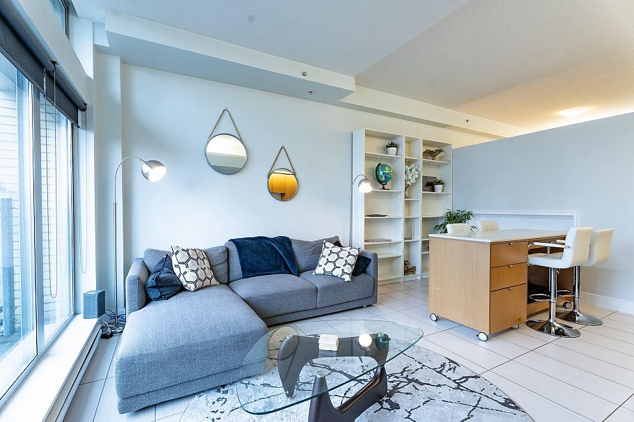 709 33 W Pender Street Vancouver, BC - 4