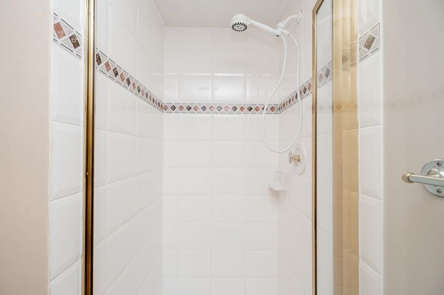 411 3658 Banff Court North Vancouver, BC - 24