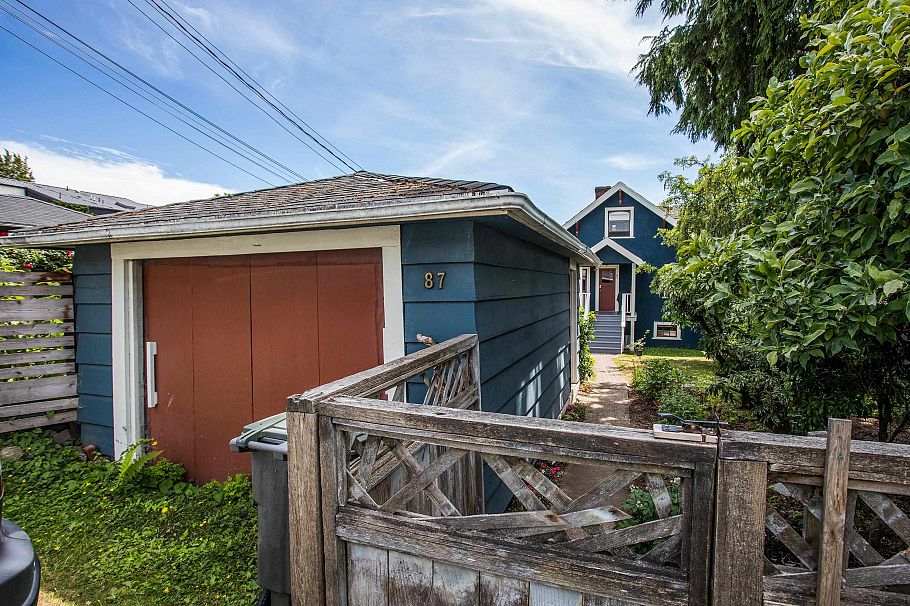 87 W 41st Avenue Vancouver, BC - 28