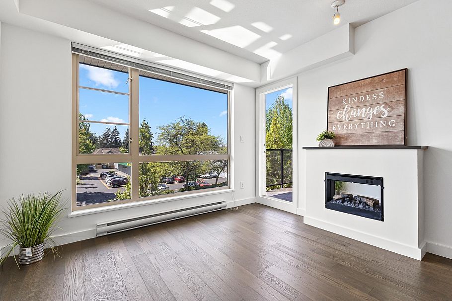 303 1330 Marine Drive North Vancouver, BC - 8