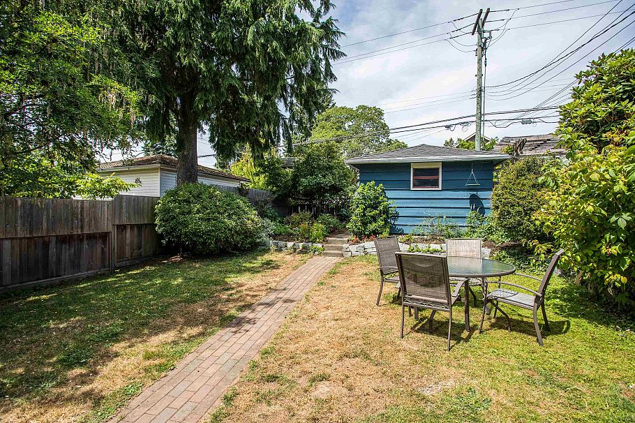 87 W 41st Avenue Vancouver, BC - 26