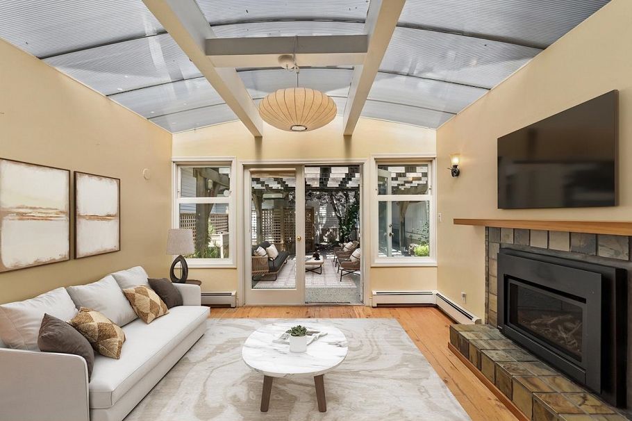 408 E 2nd Street North Vancouver, BC - 14