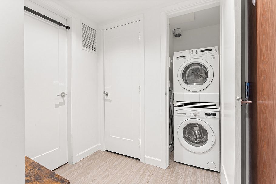 2110 3355 Binning Road Vancouver, BC - 4
