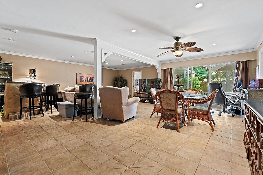 1454 Sowden Street North Vancouver, BC - 20