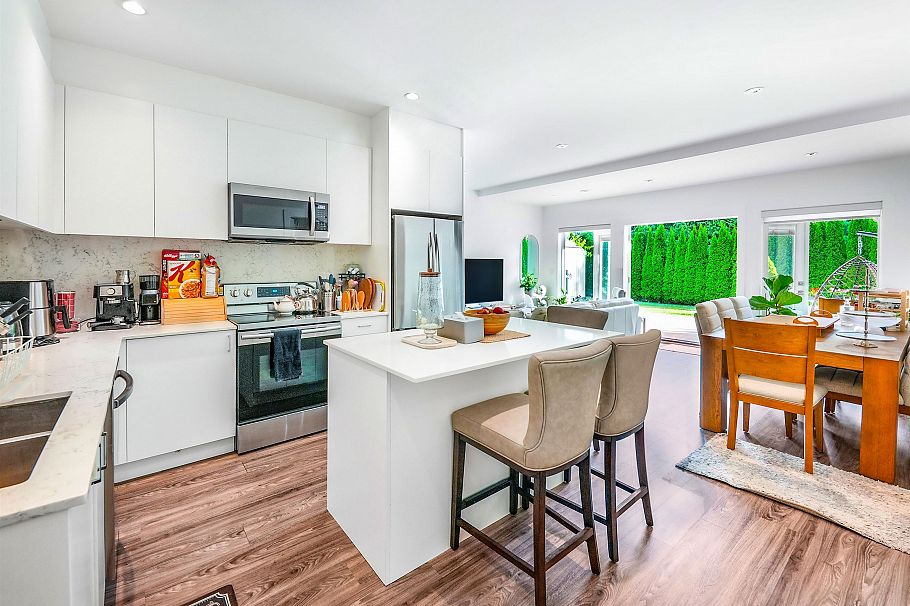 4399 Highland Boulevard North Vancouver, BC - 32