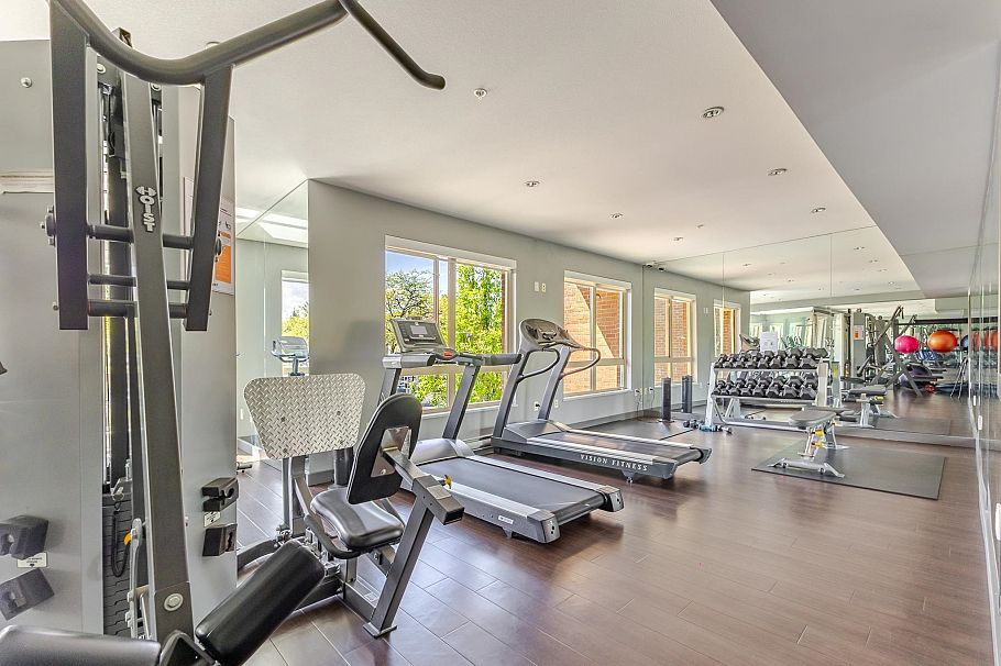303 1330 Marine Drive North Vancouver, BC - 20