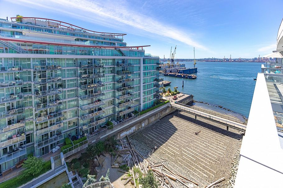 901 175 Victory Ship Way North Vancouver, BC - 17