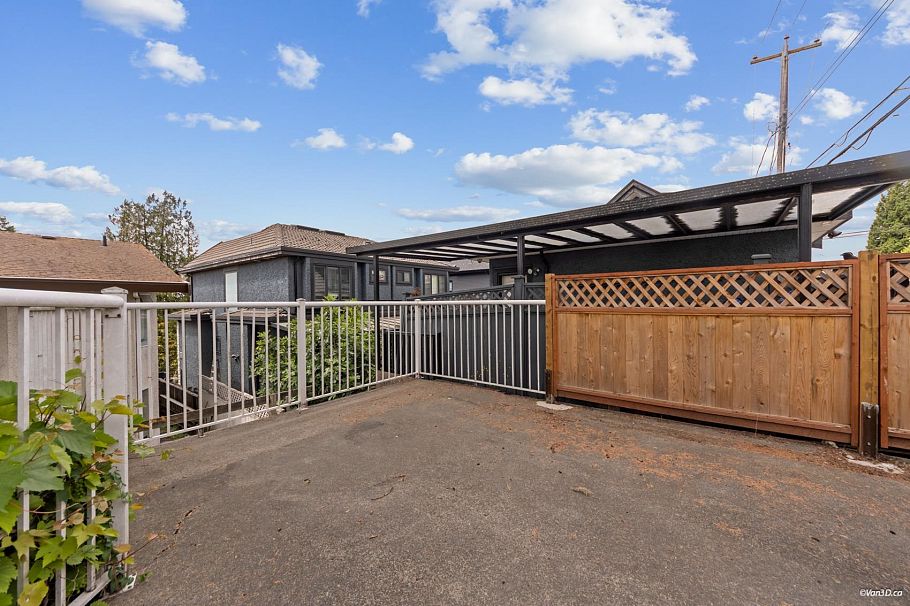 2087 Harrison Drive Vancouver, BC - 29