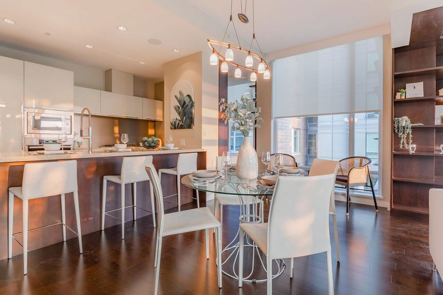 404 1616 Columbia Street Vancouver, BC - 2