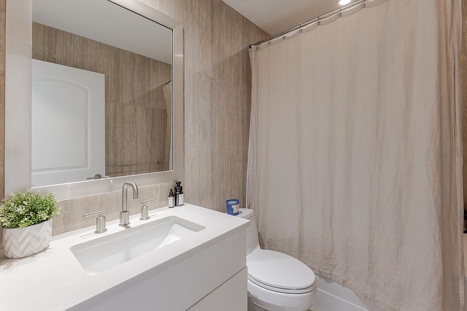 901 175 Victory Ship Way North Vancouver, BC - 13