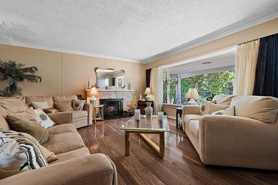 1454 Sowden Street North Vancouver, BC - 6