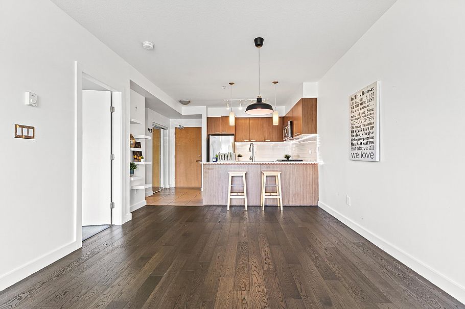303 1330 Marine Drive North Vancouver, BC - 11