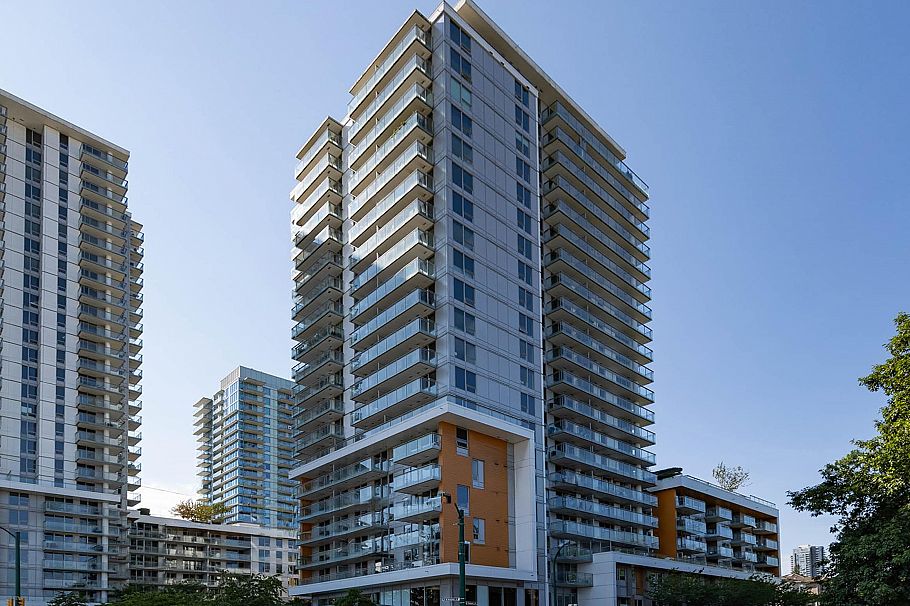 512 433 SW Marine Drive Vancouver, BC - 1