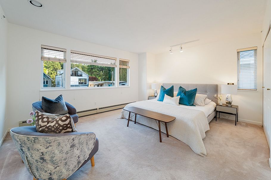 4682 W 14th Avenue Vancouver, BC - 17
