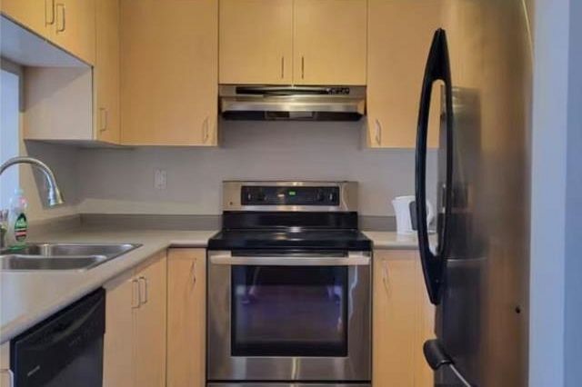 909 1010 Howe Street Vancouver, BC - 5