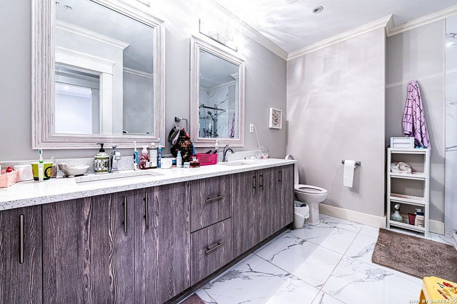 1255 W 26th Avenue Vancouver, BC - 16