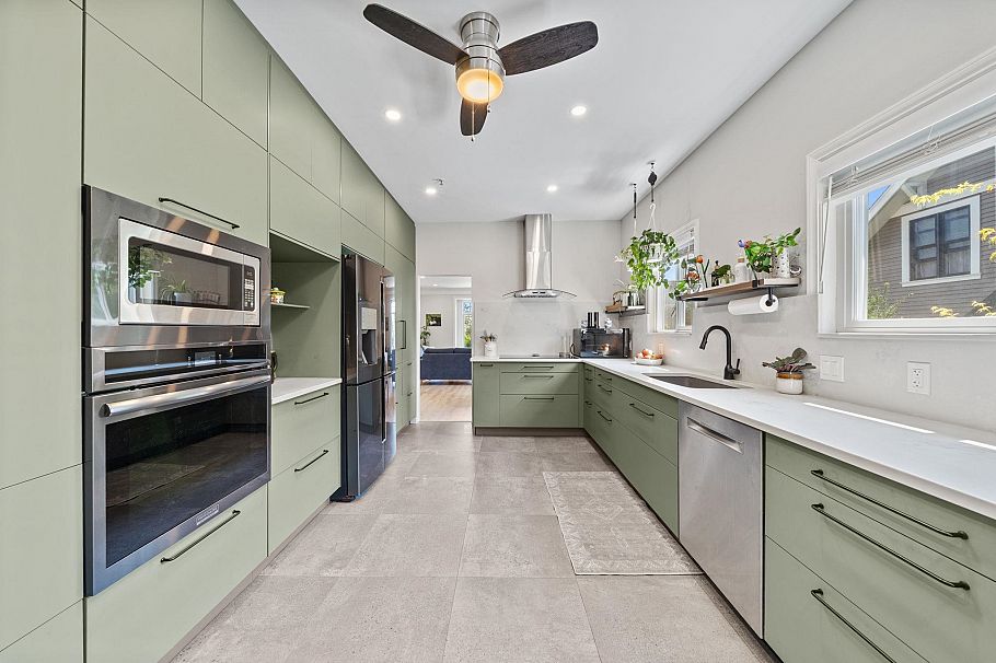 4273 Quebec Street Vancouver, BC - 9