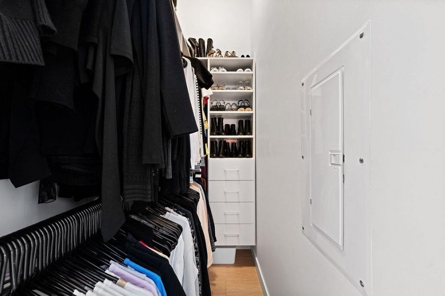 141 E 1st Avenue Vancouver, BC - 23