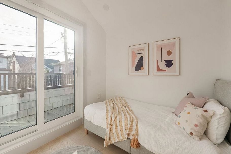 2544 Grant Street Vancouver, BC - 16