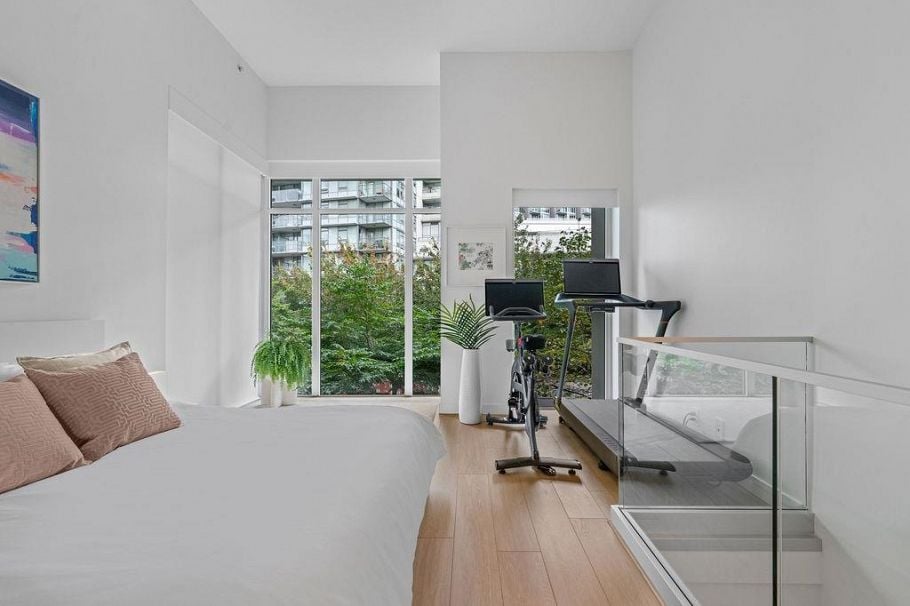 141 E 1st Avenue Vancouver, BC - 20