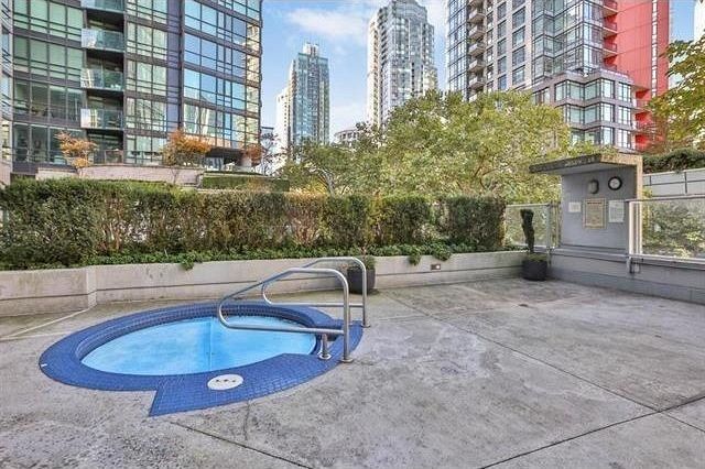 2001 1188 W Pender Street Vancouver, BC - 18