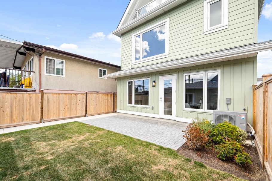 2 2528 Turner Street Vancouver, BC - 31