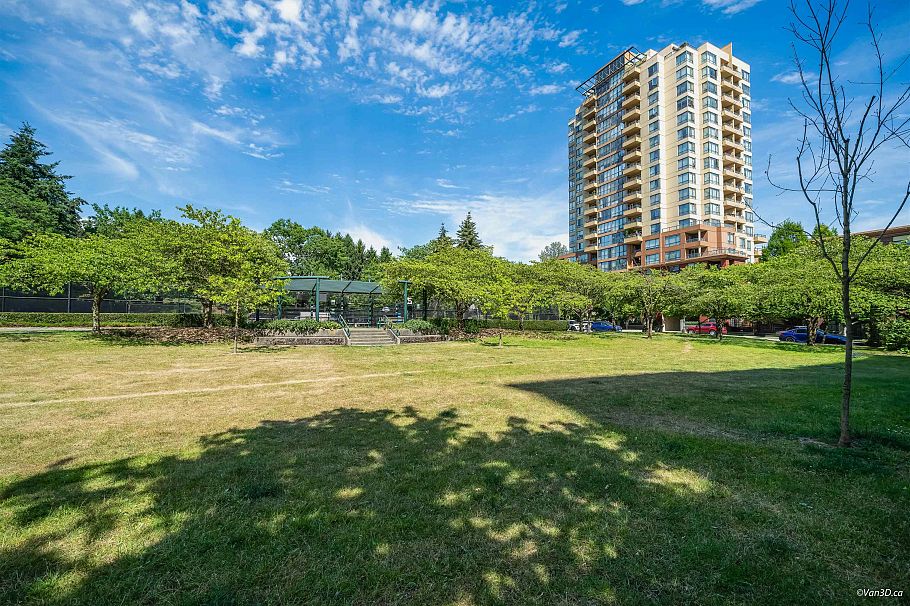707 3520 Crowley Drive Vancouver, BC - 23