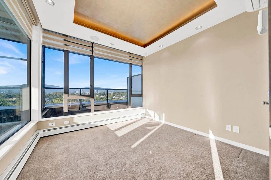 PH2 2689 Kingsway Vancouver, BC - 8