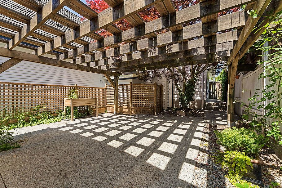 408 E 2nd Street North Vancouver, BC - 17