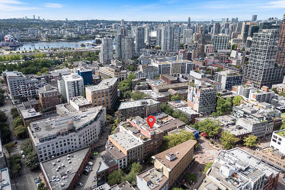 301 28 Powell Street Vancouver, BC - 35