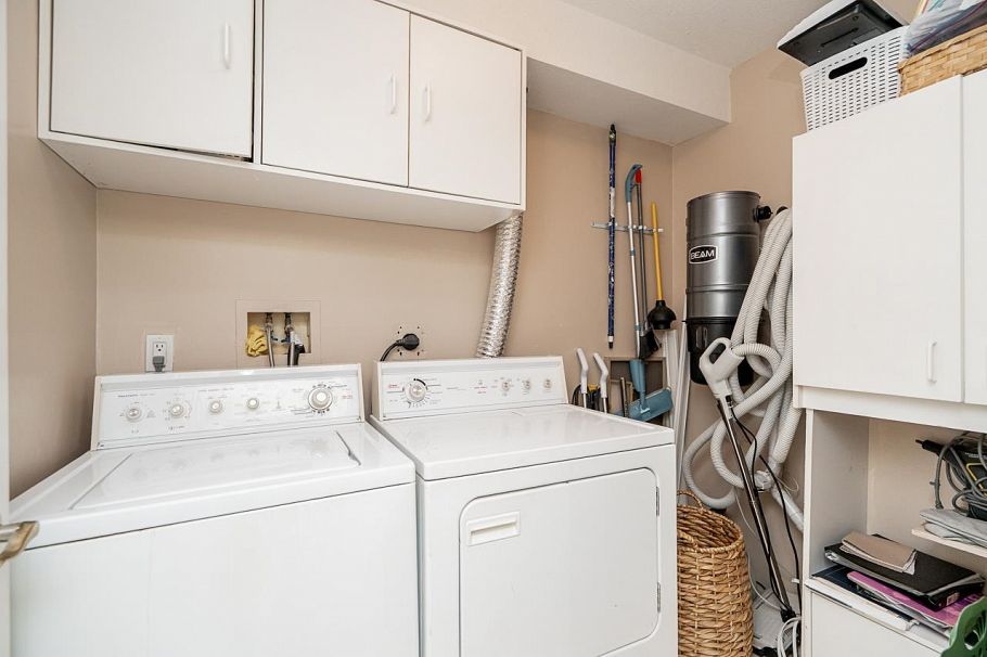 411 3658 Banff Court North Vancouver, BC - 27