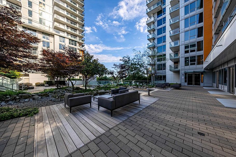 512 433 SW Marine Drive Vancouver, BC - 19