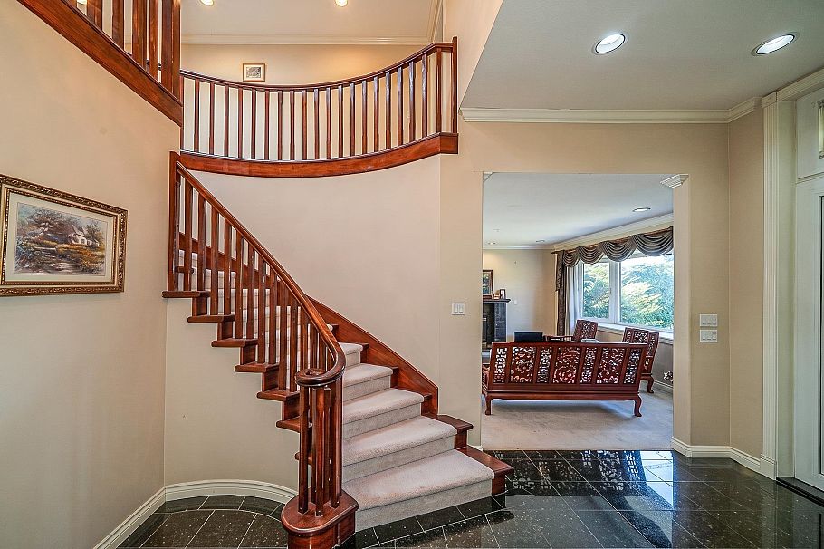 6718 Arbutus Street Vancouver, BC - 4