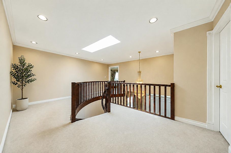 6718 Arbutus Street Vancouver, BC - 19